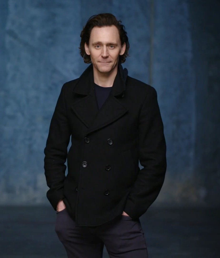 It is what it is. 🤷🏻‍♀️

#TomHiddleston