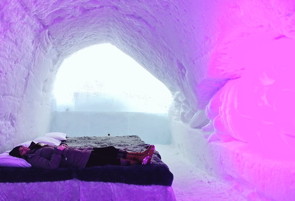 Touchse's tweet photo. #Top4Theme #Top4Inside

*1-4 photos
* Use ⬆️ hashtags
*Tag hosts @Giselleinmotion @CharlesMcCool @perthtravelers @Touchse &amp; ur friends

↙️Ice hotel in #Rovaniemi
↘️@SantasHotels w/ @pip_says &amp; @RoarLoudTravel
↙️@DannaLangkawi
↘️ Lumberjack cabin from the 50's built by my grandpa https://t.co/eHNJpVYYvy