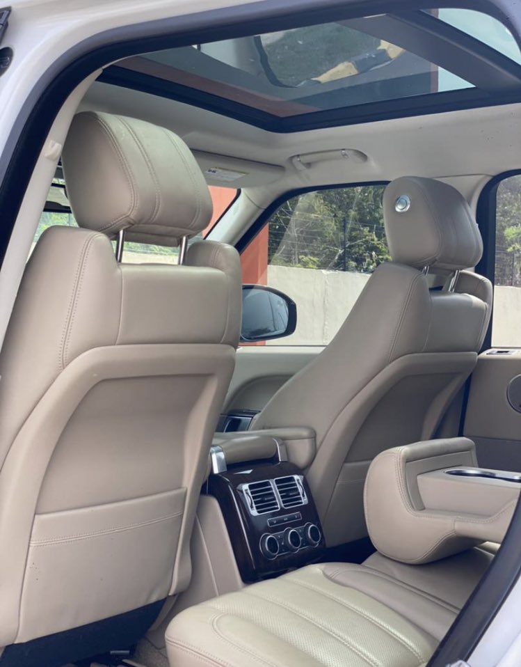 CupidAutosNG's tweet photo. Registered 🏎
Range Rover vouge HSE
2016
23m
#HappyNewMonth #aprilwish #AprilFoolDay #LEKKILIES #ShallWeBegin #layconalbum #djswitch #Amen #soludo https://t.co/expy5BhyZE