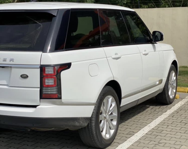 CupidAutosNG's tweet photo. Registered 🏎
Range Rover vouge HSE
2016
23m
#HappyNewMonth #aprilwish #AprilFoolDay #LEKKILIES #ShallWeBegin #layconalbum #djswitch #Amen #soludo https://t.co/expy5BhyZE