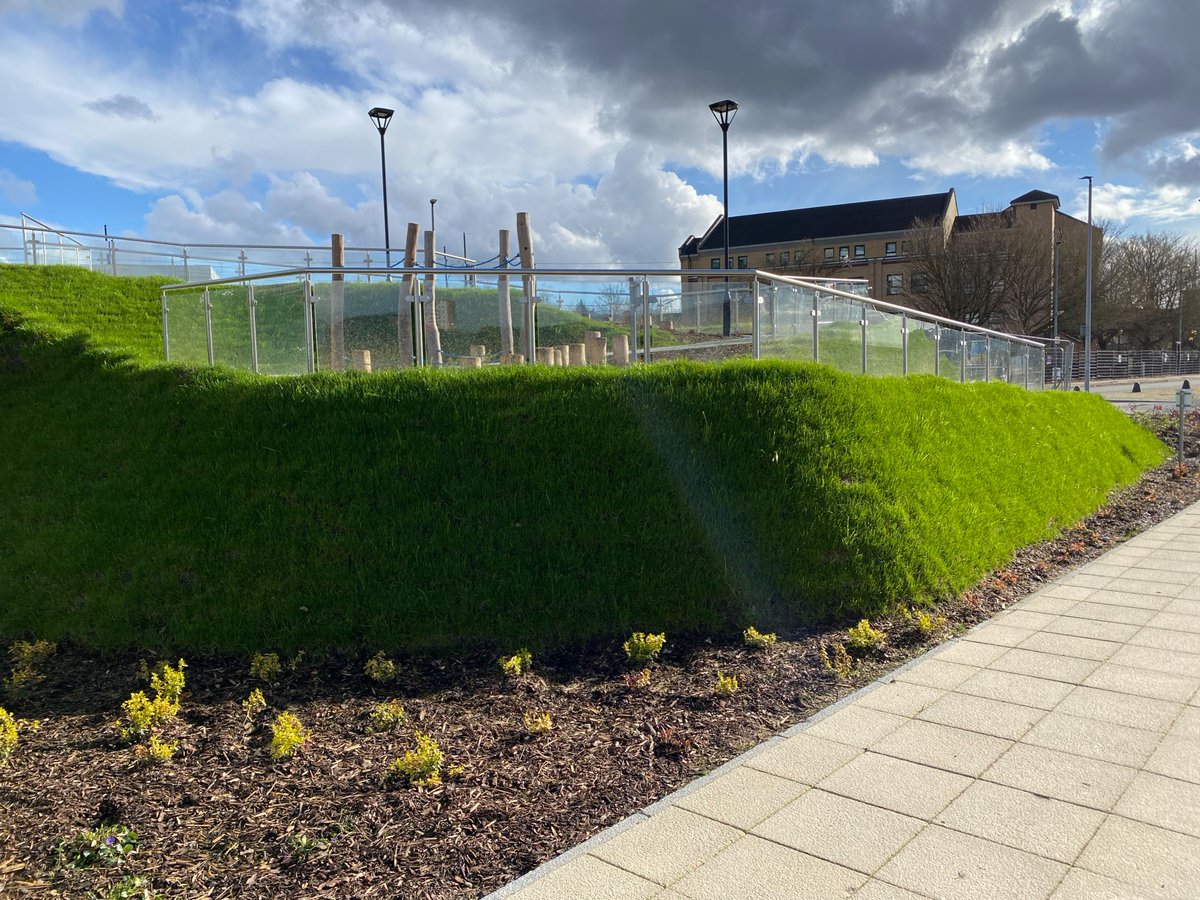 fcharchitects's tweet photo. The final fit out is happening at Manchester Waters, external landscaping is being completed and it's looking fantastic. @vermont_group
#Manchesterresi #architects #Manchesterwaters #PomonaIsland https://t.co/Rz3Tz0KSro