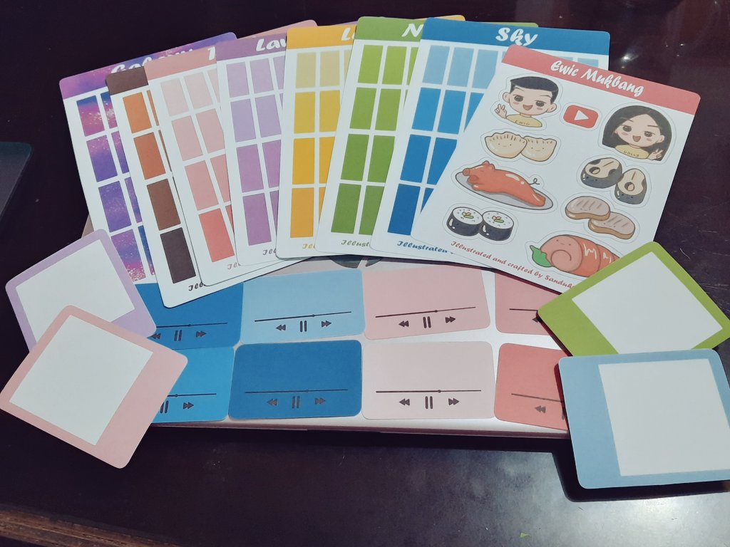 ArtsySandy's tweet photo. New stickers coming on our shop! Get ready for 4.4 guys! https://t.co/hCuE58YjQn