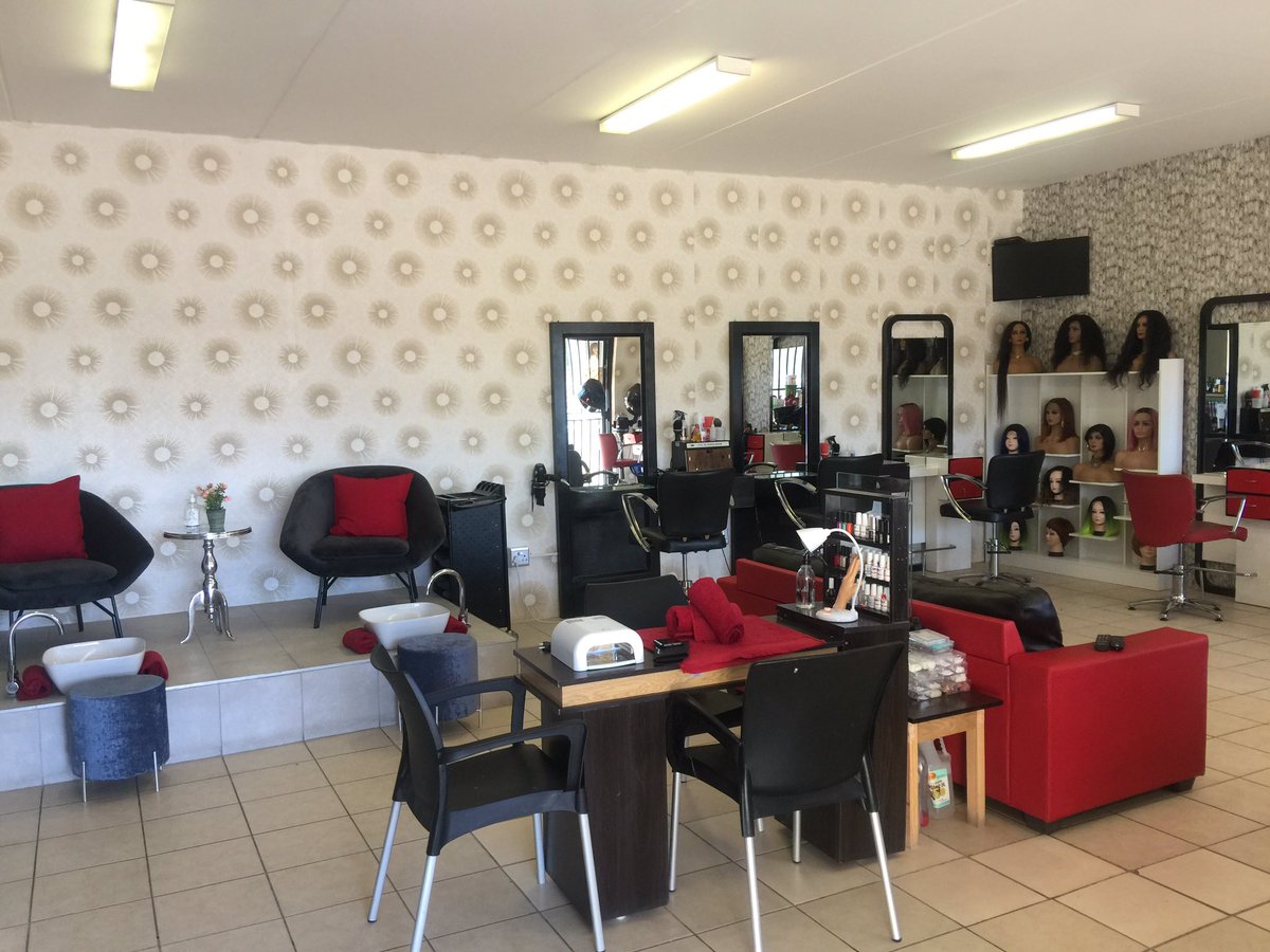 HairTouchBeaut1's tweet image. Hairtouch Beauty Salon wishes you all a happy new month and a blessed Easter holidays. Keep safe and mask up always.

#bonding #microbraid #singles #conrows #relax #weaves #dreadlocks #menscut #ped&amp;amp;manicure #hairfood

🌮FREE REFRESHMENTS ON THE HOUSE🍹
WhatsApp:081 059 9559