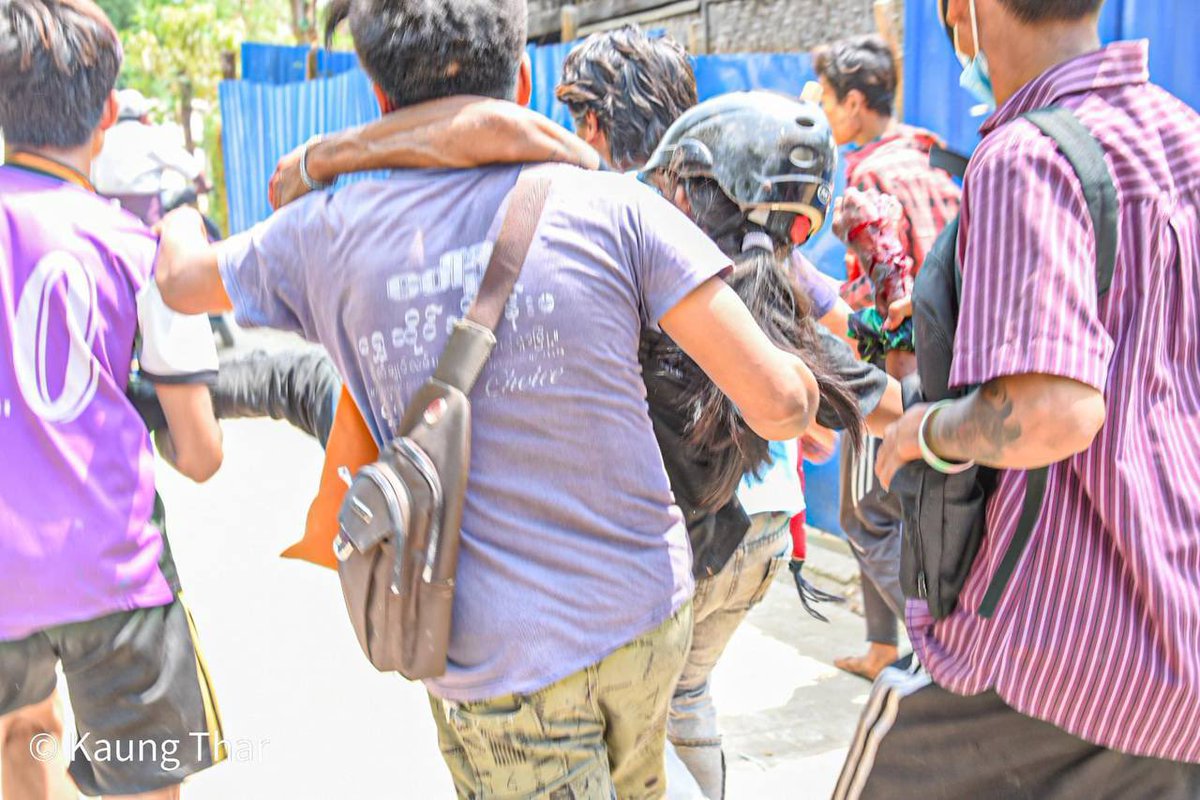 Terrorists violently cracked down #Monywa protest around 1 pm. Two protesters were injured. #WhatsHappeningInMyanmar #Apr1Coup