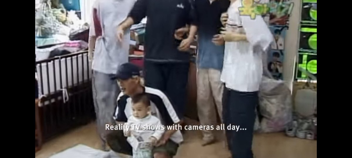 lily___lily__'s tweet photo. The first 'reality' korean TV variety show was god "Baby Diaries" in 2000 when it was the first time they put camera inside the house this revealing idols life that was supposed to be mysterious before them making idol image more close to the public. 

#KPopEvolution #firstidol https://t.co/n188DUalh7