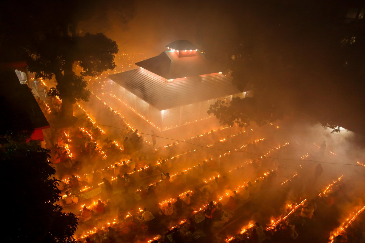 During Kartik, "the holiest month" beginning every year with new moon in November, thousands of Hindu devotees celebrates the feast of "Rakher Upobash".
The followers of “Loknath” who is said to embody love in the Hindu tradition, light small lamps and special incense.
