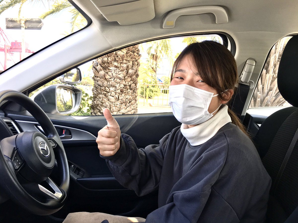 bradpitt266's tweet photo. ，
，
『こんなの怪我のうちに入りませんよ。』

(　ﾟдﾟ)

神戸大学
タッチフット部
ルークス
レシーバー
ノリコです。

『本名もコートネームもノリコですよ。』

コートネームの意味ないじゃん。

(´-`)

#神戸大学タッチフットボール部 https://t.co/lvcKEV3ZNF