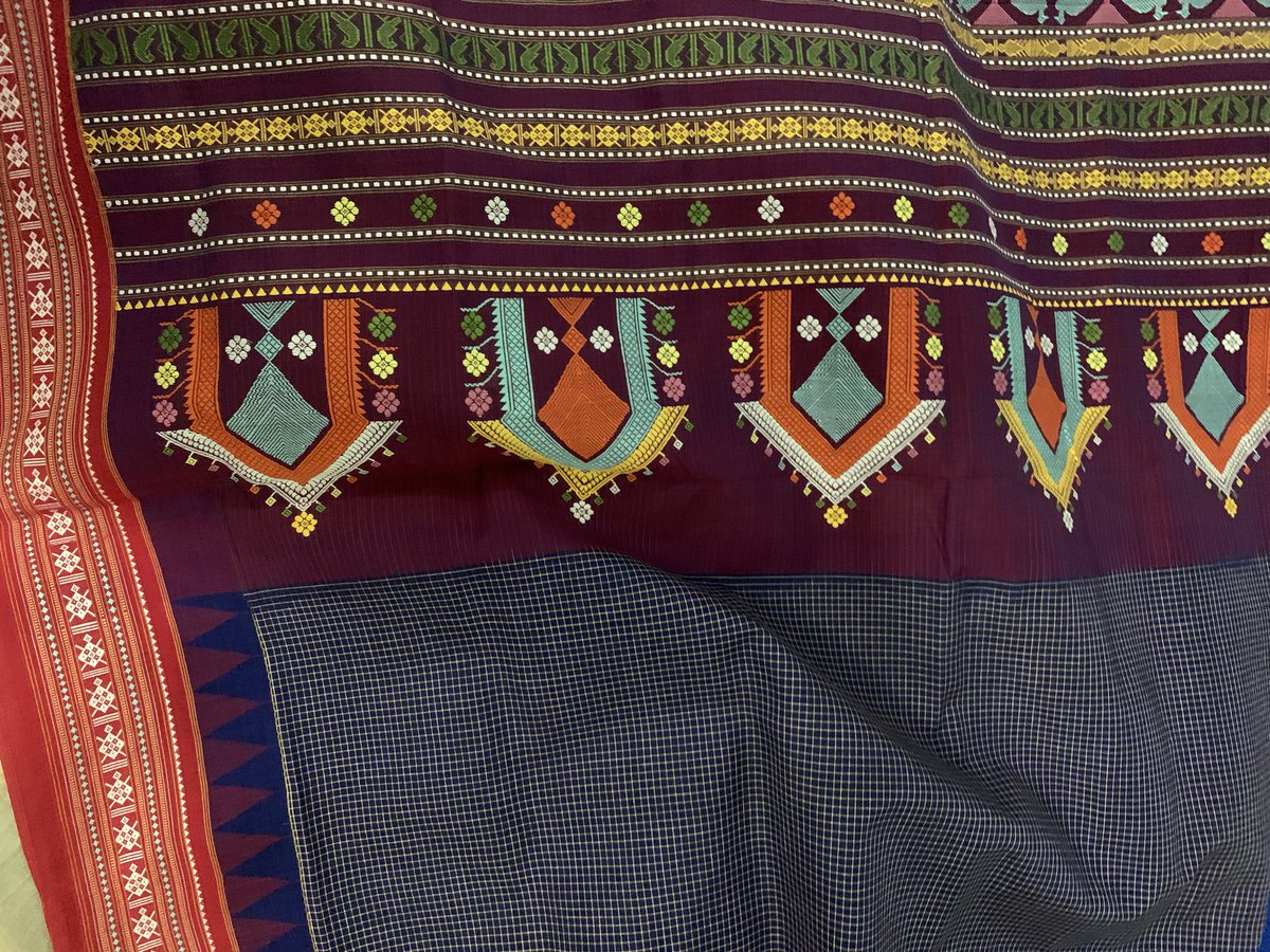 Shubha_Sarma's tweet photo. You can add the vibrant #Dhalapathar #Dolabedi sarees &amp; #DongariaKondh shawls. 
Greetings on #UtkalaDibasa https://t.co/R9UJmtVArK
