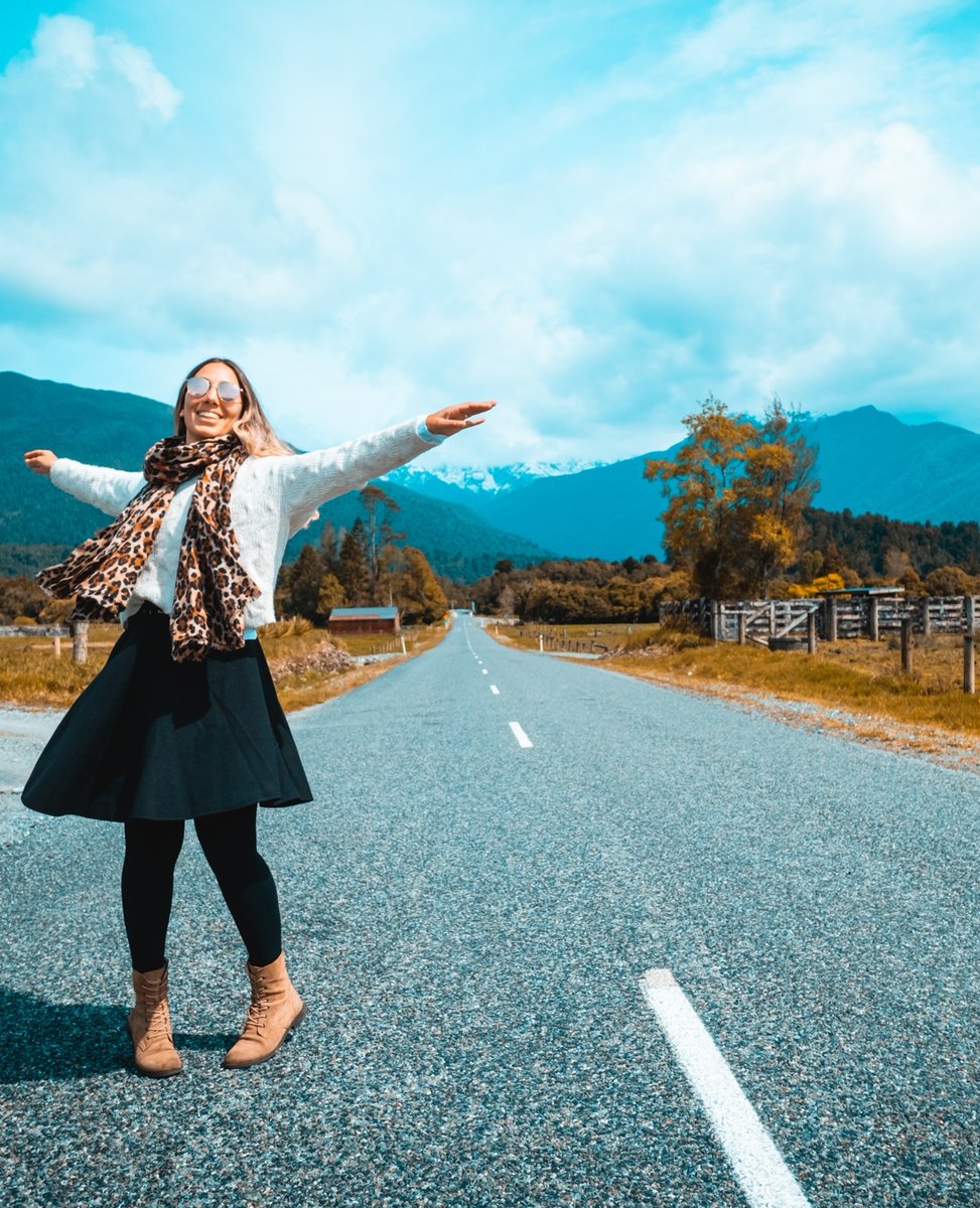 PukkaTravellers's tweet photo. The gladdest moment in human life is a departure into unknown lands.
#awersome #naturepost #nature_shot #natureblog #ourbeautifulworld #lakescape #natureblogger #natureperfect #awesome_naturepix #awesomenature #naturepix #naturewizards #beautifulcolorsofnature https://t.co/TTEsRv1SlC