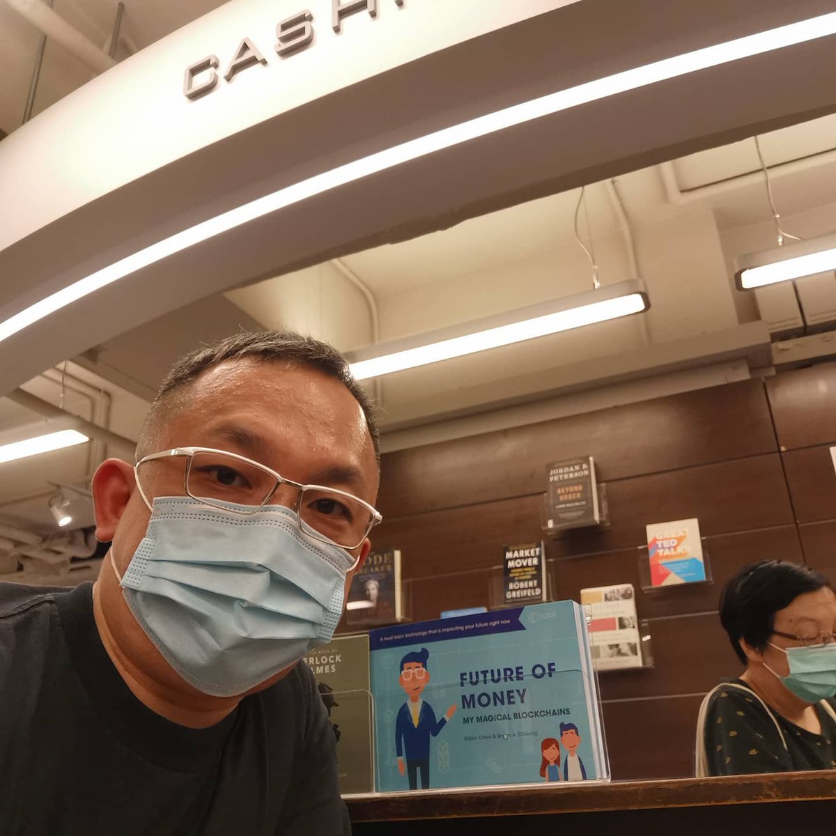 Echou38's tweet photo. Future of Money now available at the Hong Kong Book center (Swindon Group). Thank you @bryan_a_cheung excellent partnership

#bitcoin #crypto #blockchain #FutureOfMoney #eductaion https://t.co/Zq1Fp8kK4Q