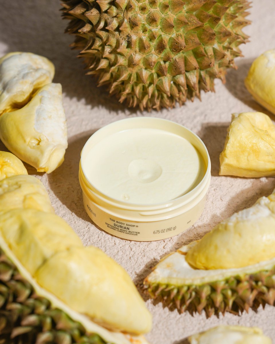 thebodyshopindo's tweet photo. NEW! Special Edition 💛Durian Body Butter💛
Body Butter edisi khusus ini diperkaya dengan #CommunityTrade Durian Extract dari Sumatra Utara. Aroma yang menggiurkan dijamin bikin kamu jadi pusat perhatian!
Retweet buat yang nggak sabar coba!😍
Like buat yang nggak suka durian!🤪 https://t.co/PYo8m1FKKG