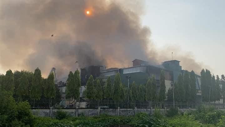 During the curfew period last night, under the cloak of darkness, military-linked two supermarkets, one in downtown and another in suburb of Yangon, were burnt down to ashes. No one could go out as there is a shoot-to-kill order, it's a staged-arson-case by the Military for <a href="/CNN/">CNN</a>.