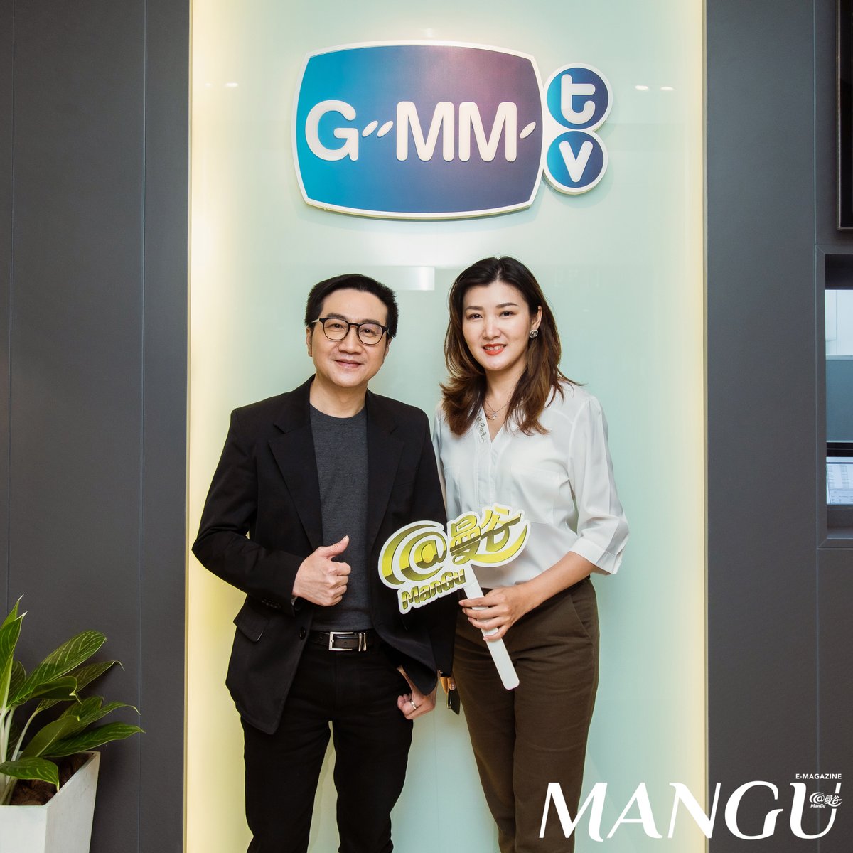ManGu_Magazine's tweet photo. 📱 ติดตาม #ManGuMagazineOnline ในรูปแบบ E-Magazine ได้ทาง Wechat มินิโปรแกรม, แพลตฟอร์มออนไลน์ของแอทม่านกู่ และ https://t.co/E7PWLttq77

#ManGuXGMMTV
#GMMTV
#ManGuMagazineOnline
#ManGu #ManGuStar
#ManGuMagazine
#ManGuMagazineCover https://t.co/1hH7F7WQUi