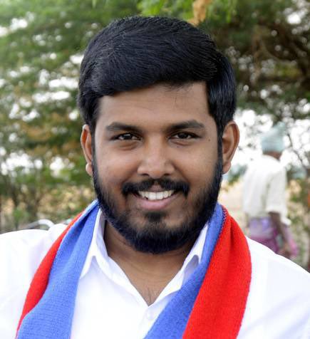 shafeeqkwt's tweet photo. ஆளூர் ஷாநவாஸ் @aloor_ShaNavas வென்றால் ஒரு சராசரி MLA போல் இல்லாமல் ஒவ்வொரு பிரச்சனைக்கும் தாலுகா,கலெக்டர்,அமைச்சர் அனைத்திற்கும் நடையாய் நடந்தேனும் தன் தொகுதிக்கு வேண்டியதை சாதித்து விடுவார்.

தனிப்பட்ட முறையில் அறிந்தவராய் சொல்கிறேன்.அவரை MLAவாக கிடைக்க கொடுத்து வச்சுருக்கனும். https://t.co/6JrFy8ilgq