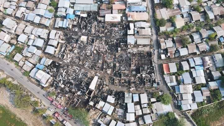 MilkTeaMM_MTAM's tweet photo. Around 511 people lost their shelters and become homeless in Mandalay arson attack by Junta. 
#Apr1Coup 
#WhatsHapppeningInMyanmar https://t.co/wldkLKeMDH