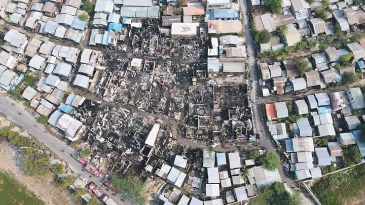 MilkTeaMM_MTAM's tweet photo. Around 511 people lost their shelters and become homeless in Mandalay arson attack by Junta. 
#Apr1Coup 
#WhatsHapppeningInMyanmar https://t.co/wldkLKeMDH