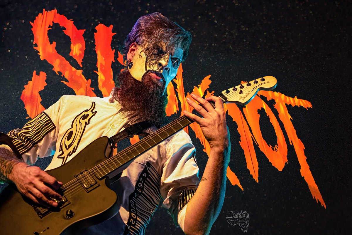nd2642's tweet photo. You want the real smile?
Or the one I used to practice not to feel like a failure?

-Slipknot

Yes, I miss shooting shows... https://t.co/NpdYfwLUZ5