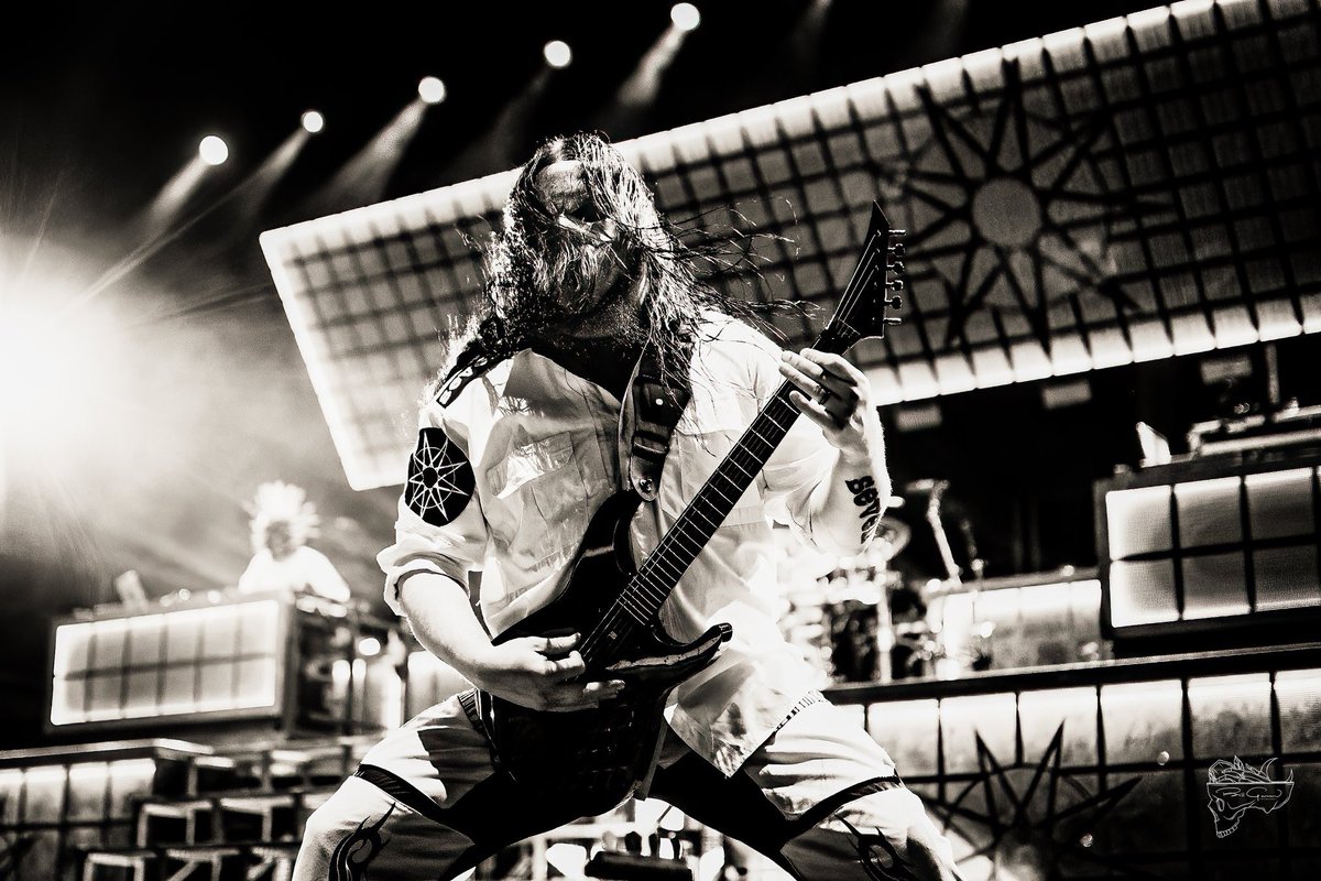 nd2642's tweet photo. You want the real smile?
Or the one I used to practice not to feel like a failure?

-Slipknot

Yes, I miss shooting shows... https://t.co/NpdYfwLUZ5