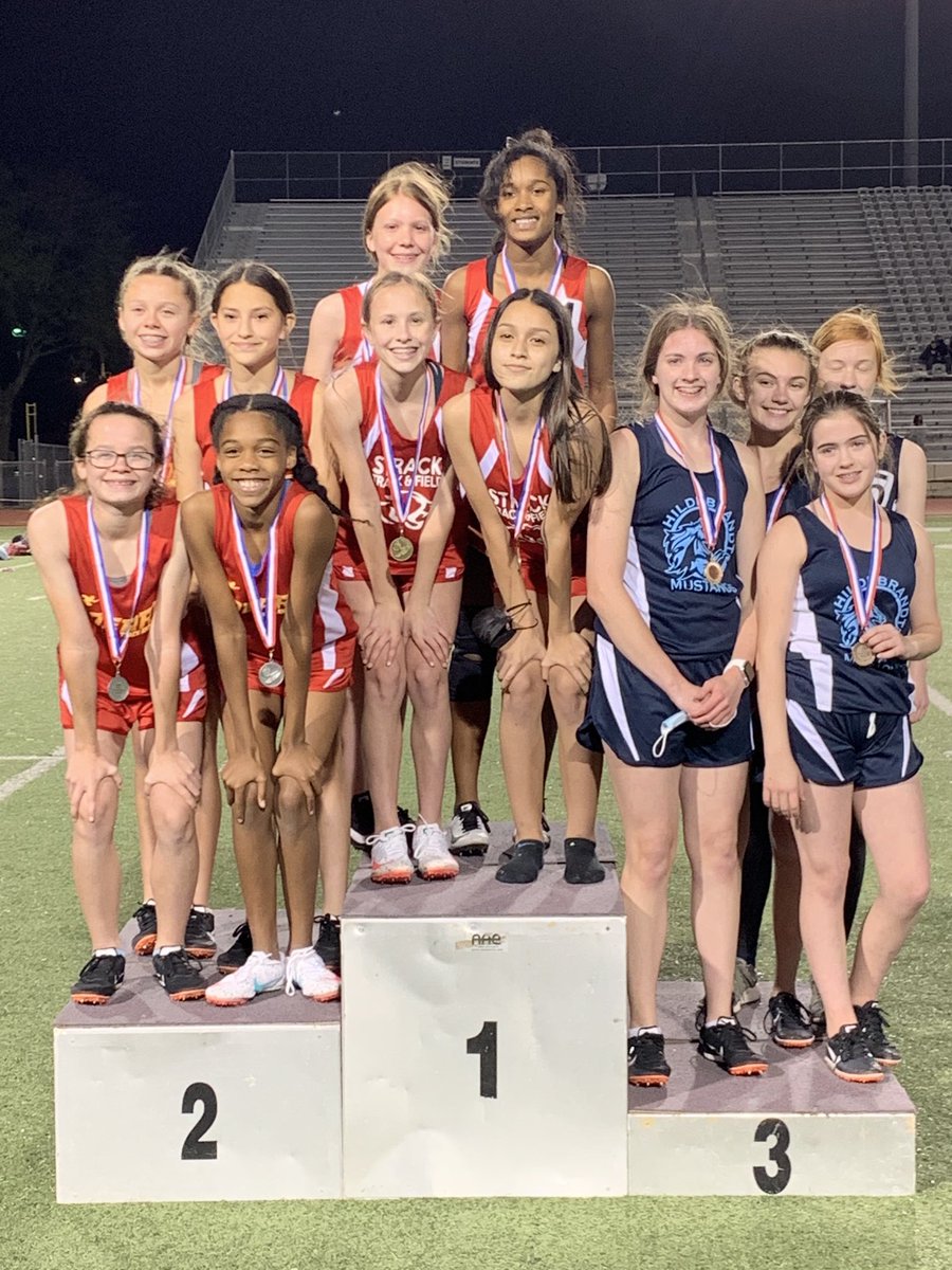 smith16strack's tweet image. 1st place 7th grade 4x400 relay