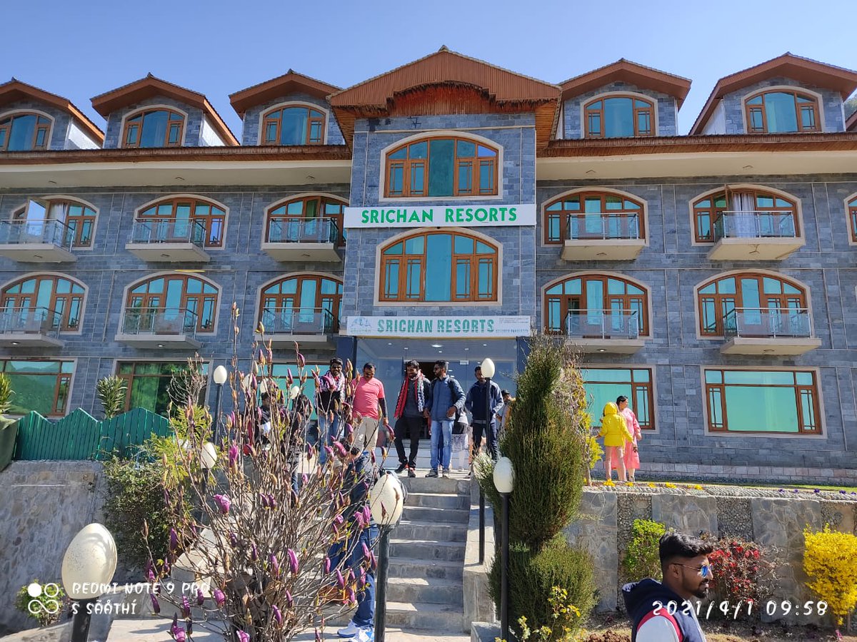 slaharwal's tweet photo. Today morning at Hotel Srichan Resorts Pahalgam. https://t.co/CBcNoEFN65
