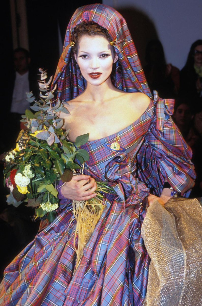 Vivienne Westwood Fall 1994 Ready-to-Wear Fashion Show