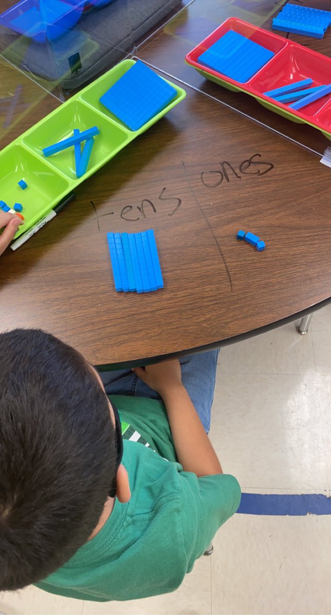 Aortizeducator's tweet photo. Yesterday, Ss decomposed numbers using base ten blocks. Super proud of their hard work. We learned that decomposing is when we can take apart a number; students were able to model that and I was able to assess their understanding! #spedteacher #firstgradecollab @RebeccaBattagl3 https://t.co/IS3h0wjcWB