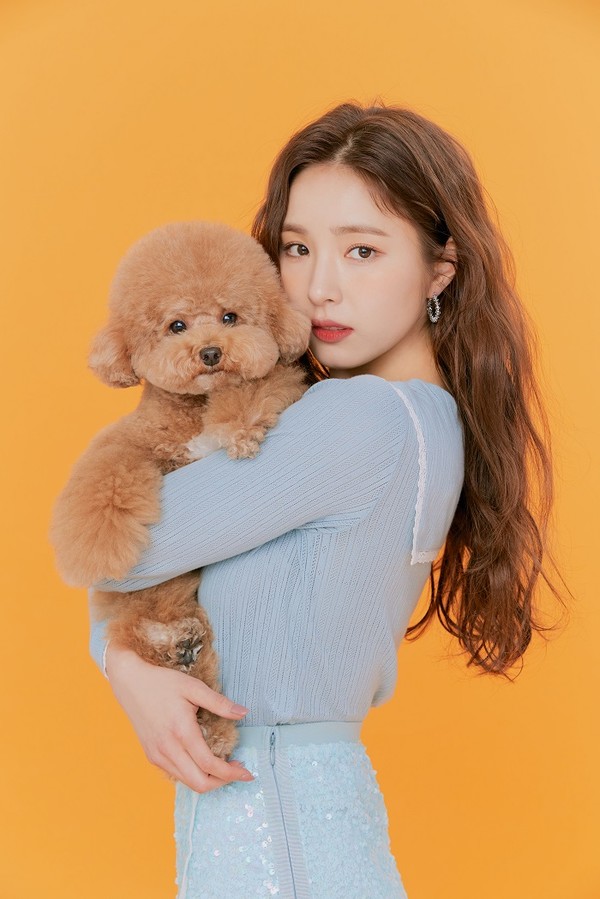 [#NEWS] 반려동물 라이프스타일 플랫폼 바잇미(BITE ME), 첫 광고모델로 신세경 발탁
▶ naver.me/xNdpoxsD

#신세경 #바잇미 #SHINSAEKYEONG #SHINSEKYUNG #BiteMe