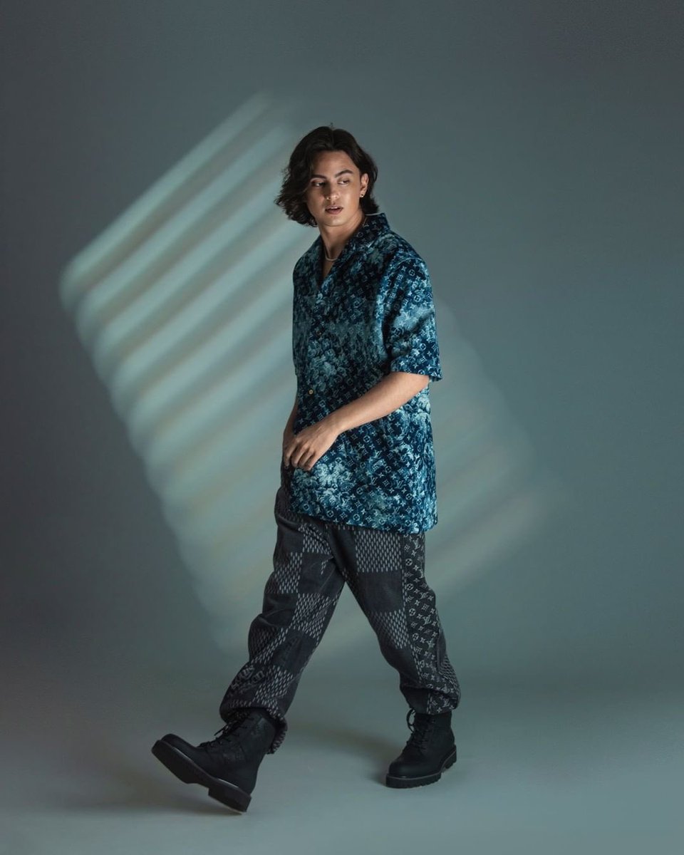 x01_mer's tweet photo. Rebel with a cause: Outtakes from last month's @megaman_magazine release feat. @tellemjaye 

Photography TOFF TIOZON
Creative Direction JANN PASCUA
Grooming MAC IGARTA
Fashion Direction and Styling LYN ALUMNO
Assisted by DANIEL REYES

#jamesreid 📷tofftiozon https://t.co/QkRd7b4ywe