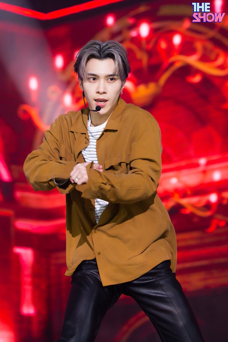EVERY_HENDERY's tweet photo. PHOTO 📸 210401 | THE SHOW updated
THE SHOW 威神 V (WayV)
-秘境 (kick back) Hendery👑 (1)
©️: Programs SBS
🔗 https://t.co/dE98ddpkRK
#HENDERY #冠冠亨 #헨드리
#WayV #WeiShenV #威神V #WayV_Hendery_Kickback
#WayV_Kickback https://t.co/uGJHovdySX