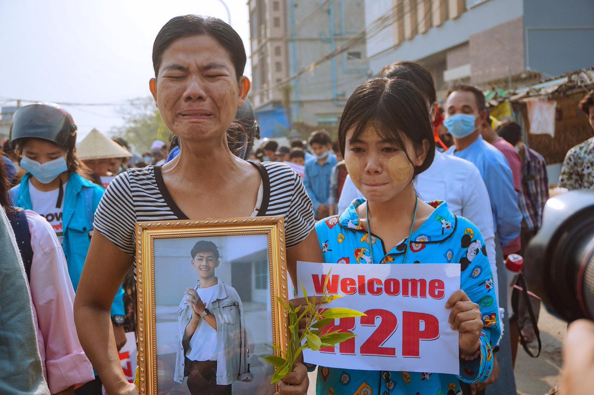 nslwin's tweet photo. Would you please share their pain?

Photos: Htun Lynn Aung

#WhatsHappeningInMyanmar #Apr1Coup
#MilkTeaAlliance #AntiFascistRevolution2021 https://t.co/xbWpaEWpvV