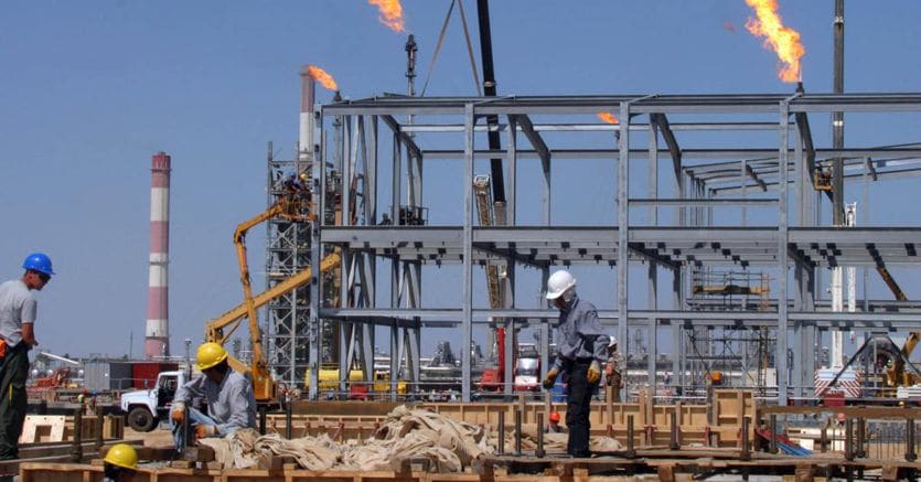 Petrolio, Opec Plus verso un nuovo rinvio dell’aumento di produzione dlvr.it/RwnFYZ