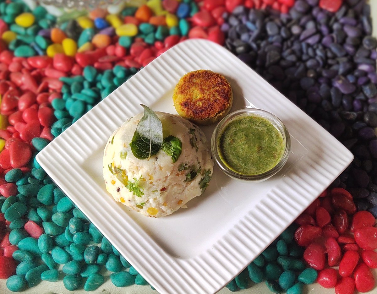 PallaviJaiswal0's tweet photo. Upma ..Veg Kabab with green chutney for breakfast ♥🌸
#breakfast #breakfastclub #upma #foodtwitter #thursdaymorning #thursdaymood #veggiethursday #plating #homechef
@ChefKiranJethwa https://t.co/dFwhkm17O3