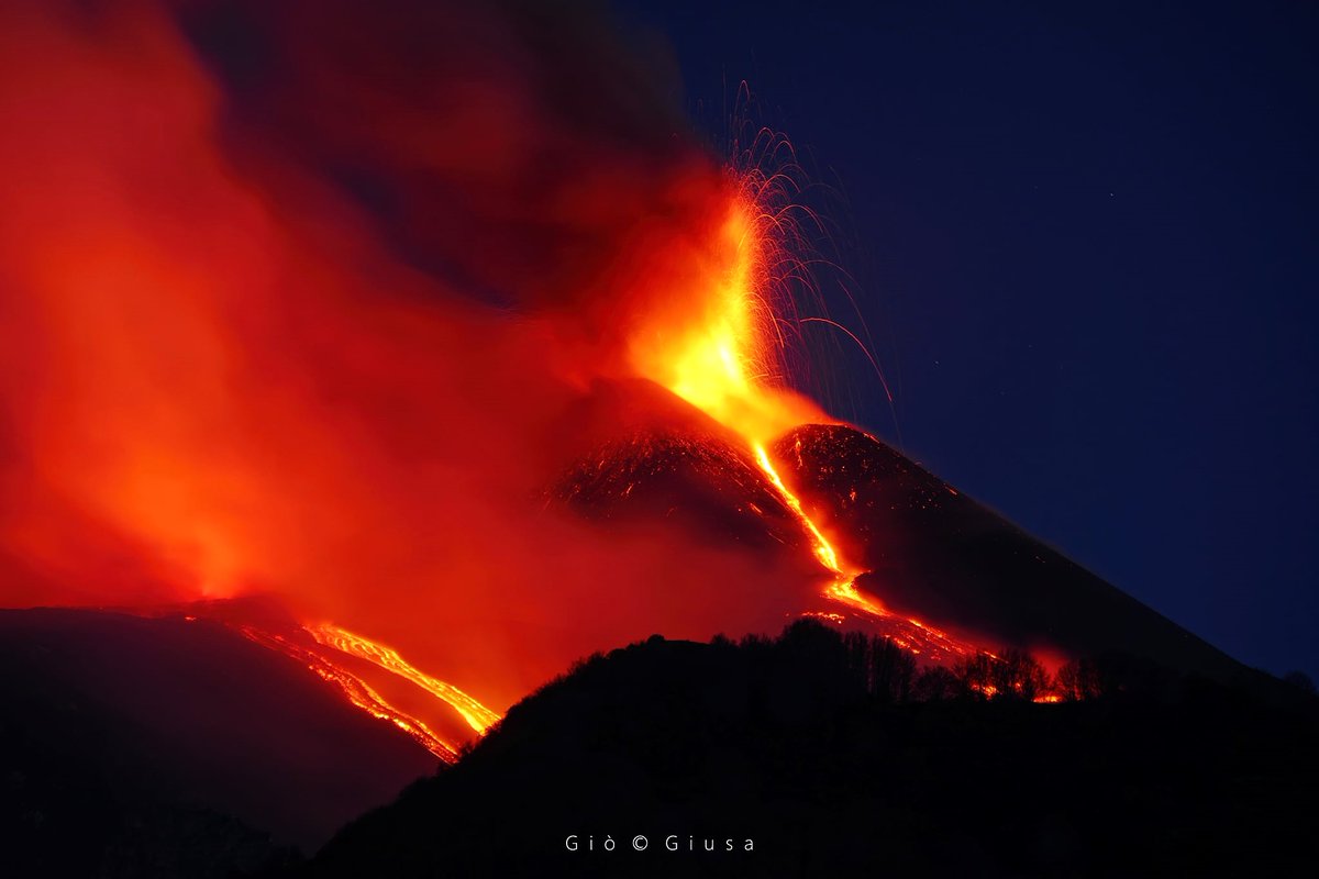 beduy's tweet photo. News from #Etna (photo Gio Giusa), #Geldingadalgos and #Erta Ale.
https://t.co/YbldJhRcDw
Actualité de l'Etna (photo Gio Giusa), de Geldingadalgos et de l'Erta Ale.
https://t.co/x7iMSdKsuN https://t.co/QaoSLghrIr