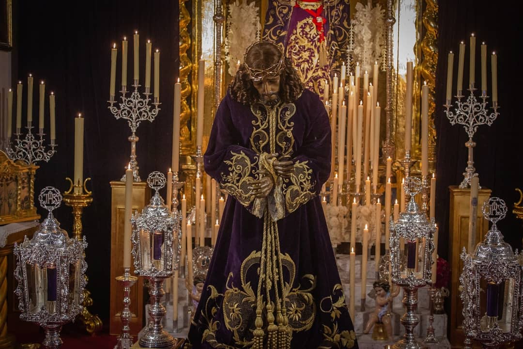 moraosalhgrande's tweet photo. Así lucen nuestros Sagrados Titulares, un Culto extraordinario, en un singular y especial Jueves Santo.

#JuevesSanto
#MoraosALH 
#AlhaurínelGrande 
#CofradíasMLG https://t.co/q29sOyelfq