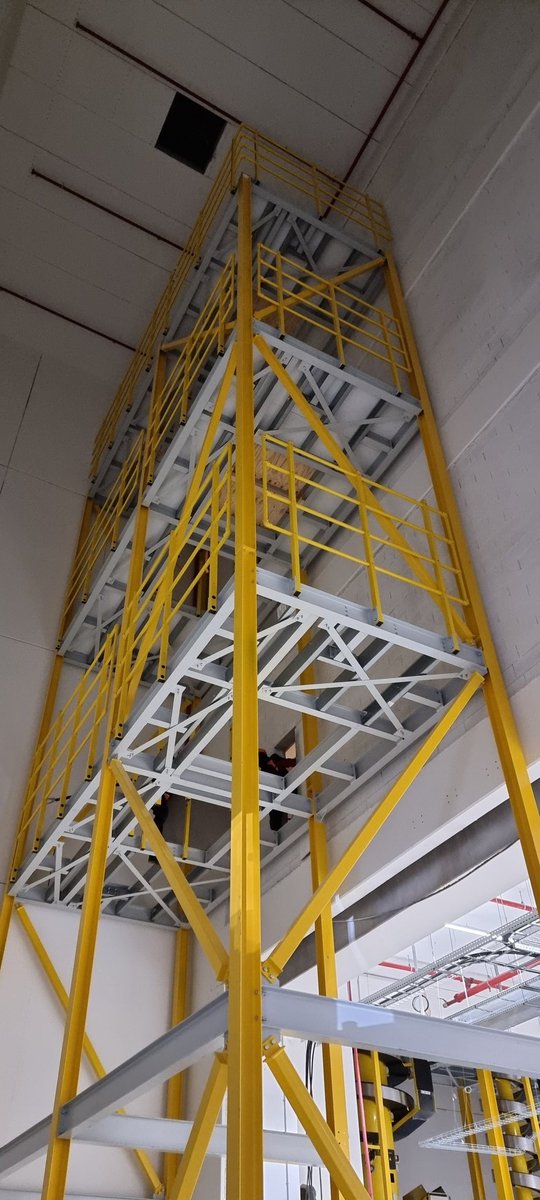 LiRoCon's tweet photo. The final touch is done
Another project for @Voortmansteel is accomplished 
Moving forward to the next chalang, 

#steelconstruction #steelstructure #industrialconstruction #logisticsindustry #assembly #voortmansteelconstruction #lirocon #workforce #teamwork #amazon https://t.co/Z3AB6d6YSg