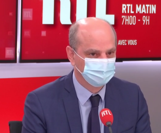 cafepedagogique's tweet photo. Blanquer ce matin sur RTL : les stylos rouges qui ont porté plainte contre lui : "il y a des gens qui vous poignardent dans le dos"... https://t.co/Ny8lSangw1