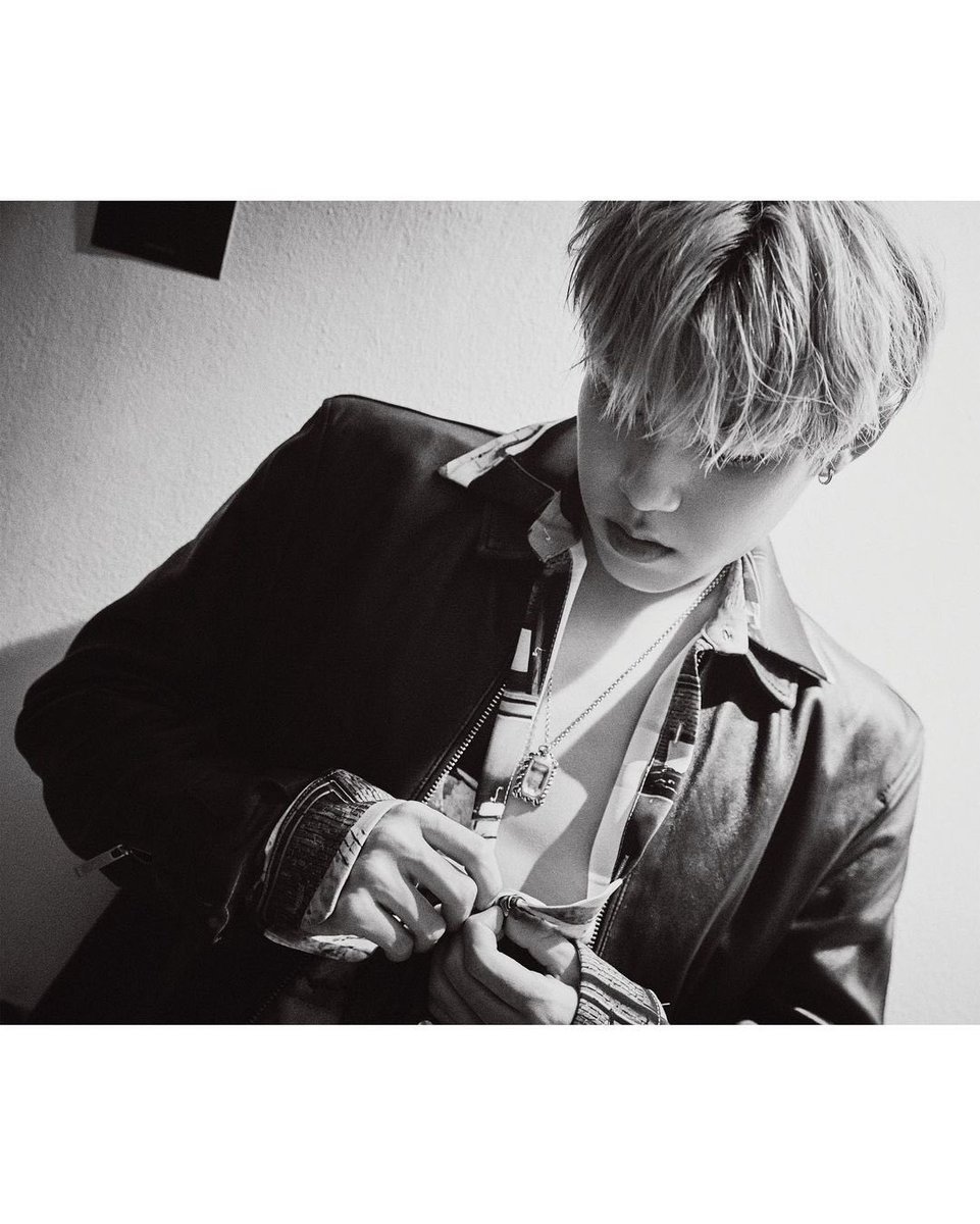 dnwlsejrwlf3's tweet photo. 뷰티쁠매거진 인스타그램 
#AB6IX #박우진 
https://t.co/Z0Qne1FCiJ https://t.co/gXW4iT0LFo