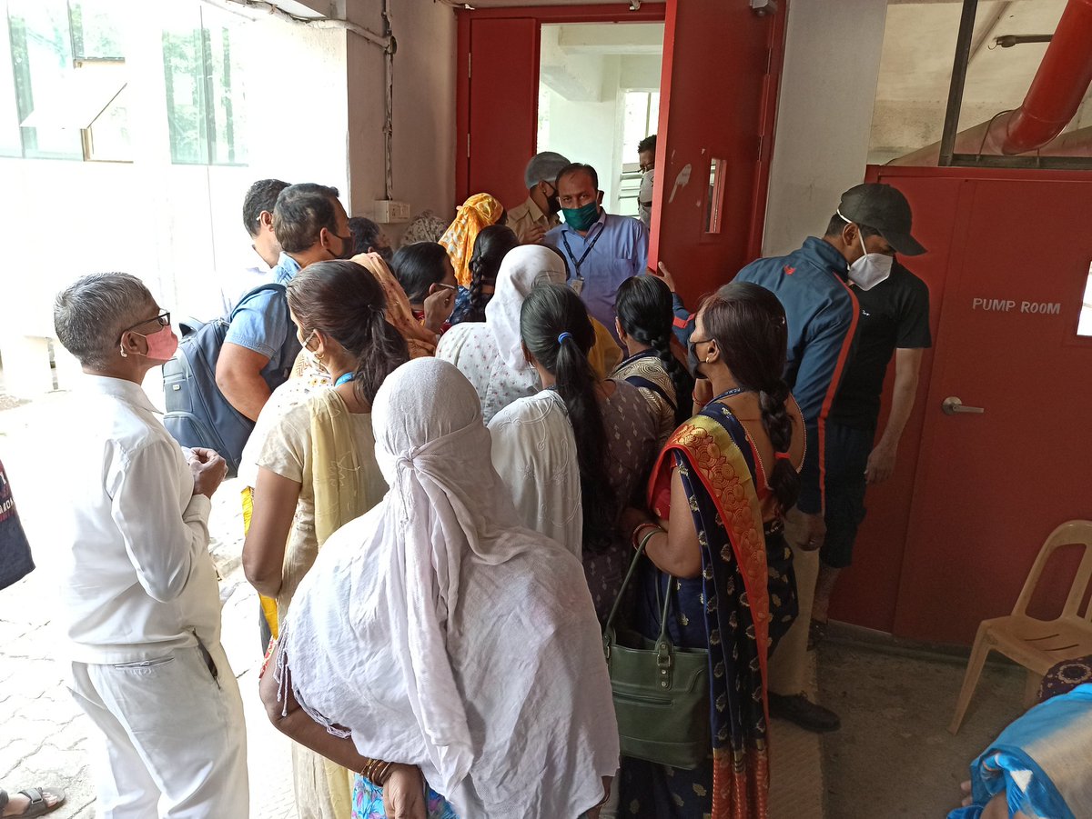 Jain___Shailesh's tweet photo. @pcmcindiagovin see the planning at new jijamata hospital no system no social distancing https://t.co/mpa1FD744j