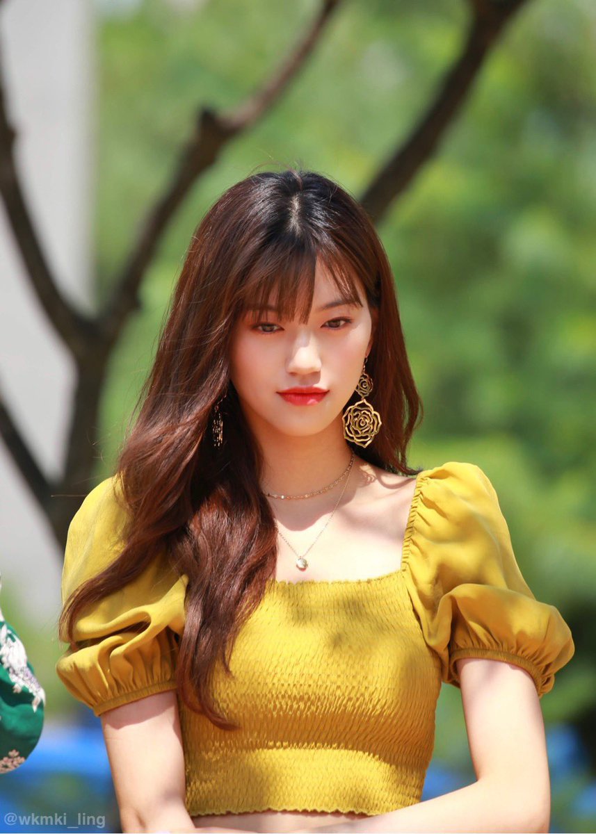 Imyour__via's , tweet media