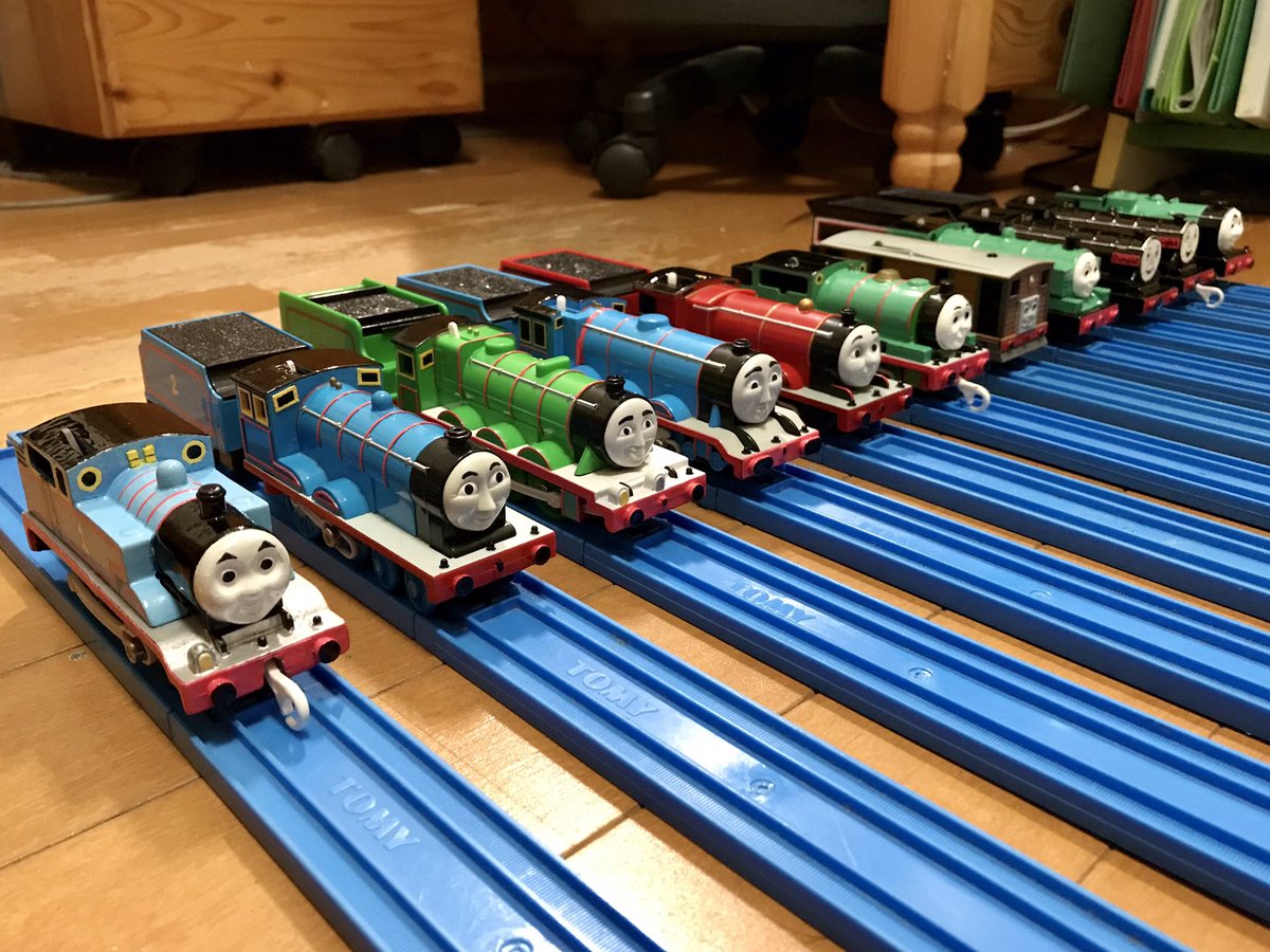 Shintetsu1500 颯一朗 En Twitter きかんしゃトーマス そういえば僕の持っているプラレールトーマスシリーズでは1番から11番まで揃っていたので 左から番号順に機関車を並べてみました 1 トーマス 2 エドワード 3 ヘンリー 4 ゴードン 5 ジェームス 6 Shintetsu1500 颯一朗 En Twitter きかんしゃトーマス そういえば僕の持っているプラレールトーマスシリーズでは1番から11番まで揃っていたので 左から番号順に機関車を並べてみました 1 トーマス 2 エドワード 3 ヘンリー 4 ゴードン 5 ジェームス 6