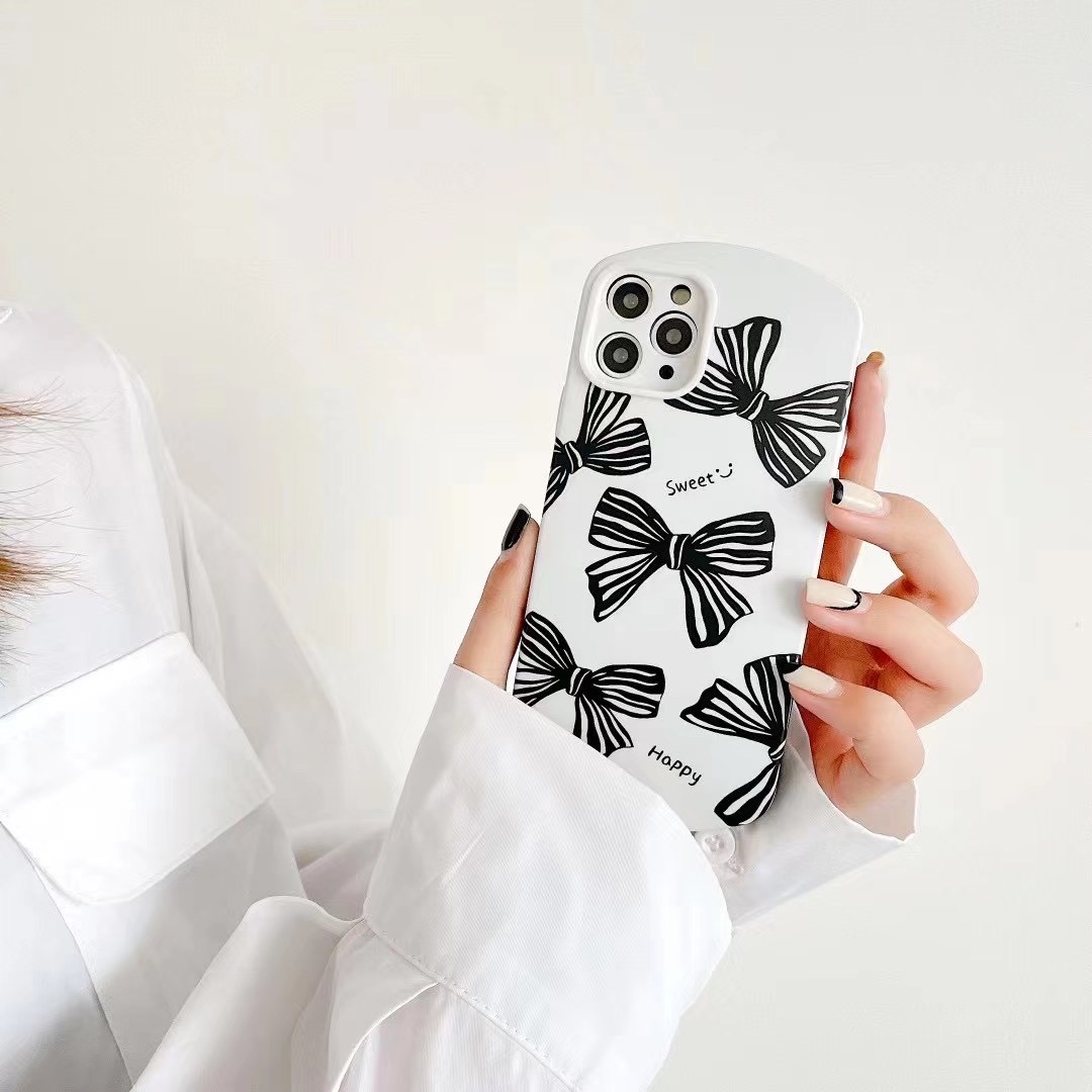 Lau17Lina's tweet photo. Hot stamping black and white bow sticker design  phone case
Support customization and wholesale.
#phonecase #phonecases #iPhone #morning  #iphonecase #iphone12pro #iphone7 #iphone11 #iphonex #iphone8 #iphone12 #iphomexsmax
#fashioncase #bowdesign #cutecases #cute #black #white https://t.co/sbzk9HJ5Vf