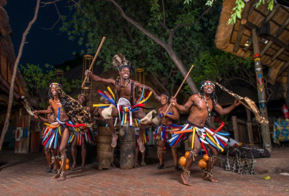 zimadventures's tweet photo. 📌If you happen to be in Mosi Oa Tunya this Easter, get ready for fun &amp; to get full😋🇿🇼

💠The BOMA Dinner and Drum Show will be open from today at a special of $35 per head &amp; you can eat until you are tired😅👌

📍For April specials in Victoria Falls whatsapp at +263783682334😊 https://t.co/Ksm5Sqi3dH