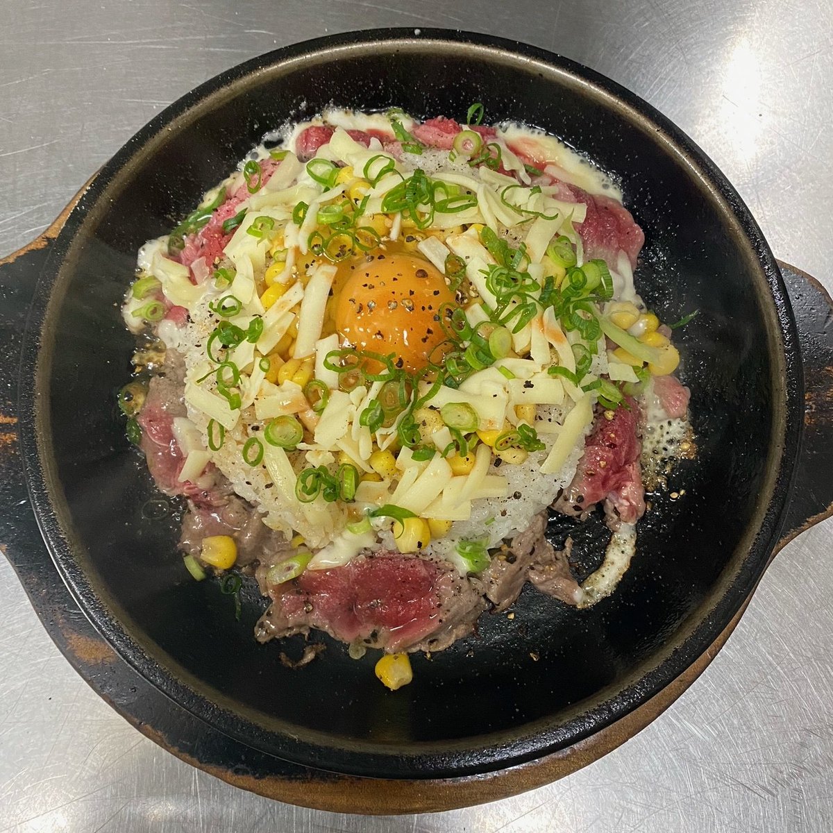 ペッパーランチ ハンバーグくに草津店 店長おススメレシピ カルボナーラ風ペッパーライス ペッパーライスにチーズと卵のトッピング タバスコ おろしにんにくを少量と 胡椒を多めにかけたら完成 チーズと卵の濃厚な味わいです お店では ペッパーランチ ハンバーグくに草津店 店長おススメレシピ カルボナーラ風ペッパーライス ペッパーライスにチーズと卵のトッピング タバスコ おろしにんにくを少量と 胡椒を多めにかけたら完成 チーズと卵の濃厚な味わいです お店では