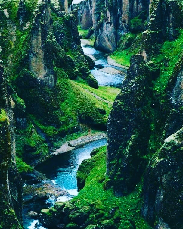 ShanyaiW's tweet photo. Just like the water🌊💦 quenches the earth and gives it life🌱, why miss out the opportunity of giving life to your hotel,lodge,bed and breakfast,guest house,car rentals and tours by just being part of Shanyai World🌍. 
#nextclick
#www.shanyai.com
#shanyaitotheworld
#helloworld🥰 https://t.co/ziC1hLZqi3
