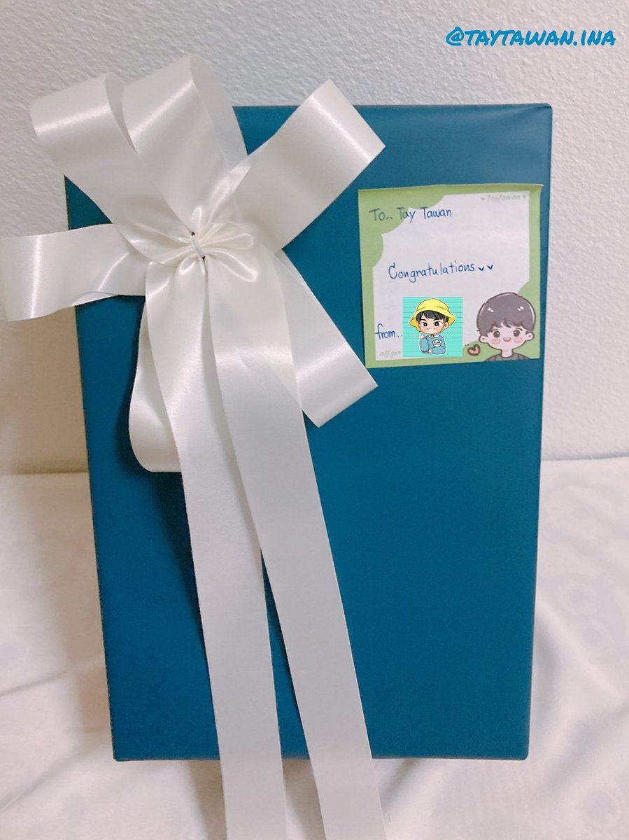 TayTawan_INA's tweet photo. Our gift for @Tawan_V today is a special gift that we sent all the way from Indonesia to Thailand. What is it naaaaa?? 🤭🤭🤭
Thank you so much @Smiles_Tt for taking care of our gift and giving this to our love one. 😊🙏🏼
#BOYSDONTCRY #tawan_v #เตตะวัน #ชาวบ้าน #chaobaanproject https://t.co/8yT1spKoSQ