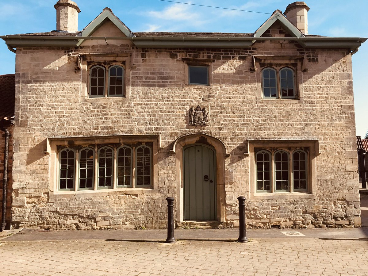 NavigationHouse's tweet photo. If you’re a small-scale local crafter and would like to try selling your items in a retail environment, why not consider Navigation House and our beautiful gift shop? https://t.co/GGsFvrbx3W #shoplocal @heartoflincs #HandmadeInNK https://t.co/O99A3NS7Mr