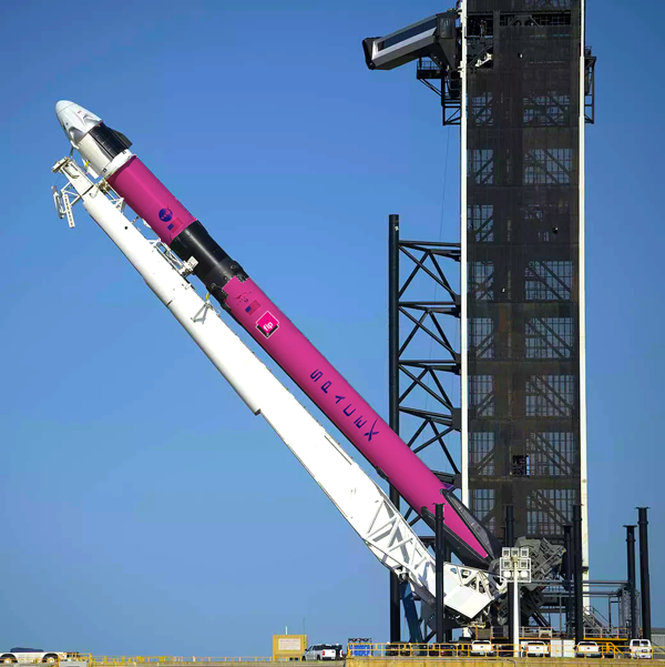 La mise à feu approche pour notre association avec <a href="/Thom_astro/">Thomas Pesquet</a> &amp; <a href="/esa/">European Space Agency</a> : en plus de programmes musicaux concoctés spécialement pour la #MissionAlpha, nos couleurs parent déjà la fusée #Falcon9 qui va emmener les astronautes jusqu'à la <a href="/Space_Station/">International Space Station</a> ✌🚀 <a href="/SpaceX/">SpaceX</a> #Crew2 #Fip50