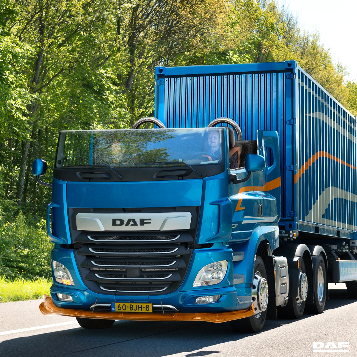 DAF Trucks N.V. on X: Do you want to feel the wind blow through your hair?  Or sleep under the stars? Our brand new DAF CF Convertible offers you all  you ever
