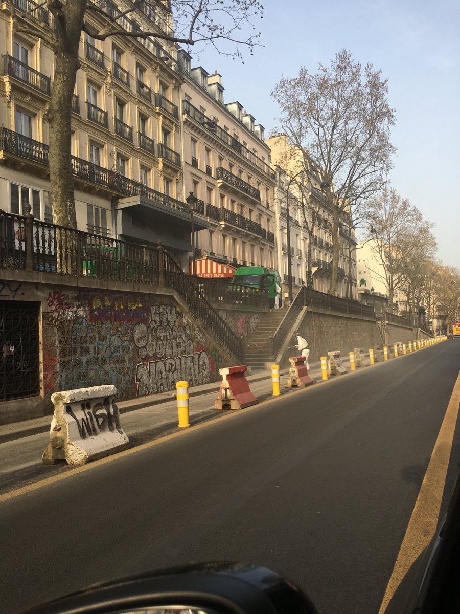 JeanEdernH's tweet photo. Des nouvelles de la créativité parisienne. #FromParis #Hidalgo https://t.co/Sl5bmDGVtd