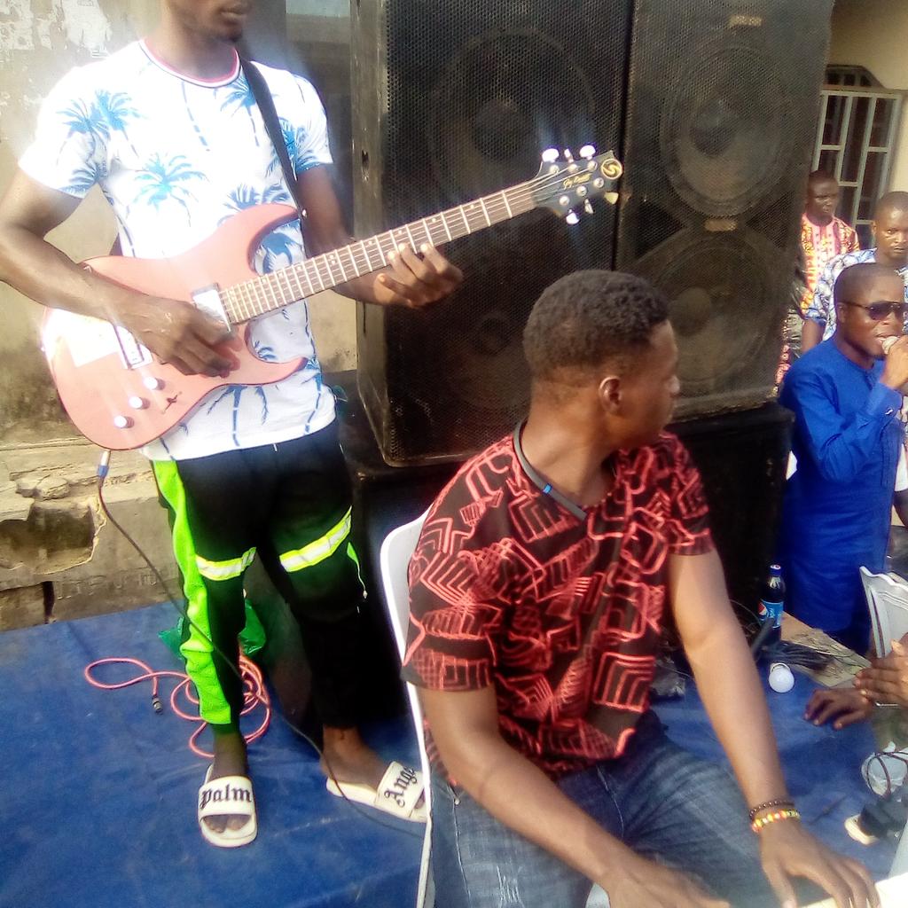 LevisPi's tweet image. If you want a birthday song for yourself or your love ones, be it on video audio, kindly reach us on 08115115238. Our bill is affordable 15k. We compose good songs for you. #levispifansclub